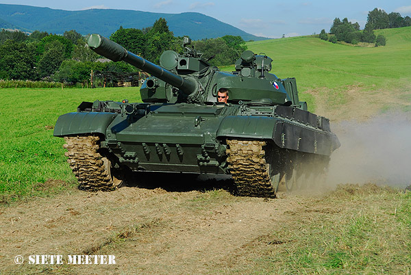 T-54-AM2     Chihelna  Kraliky
