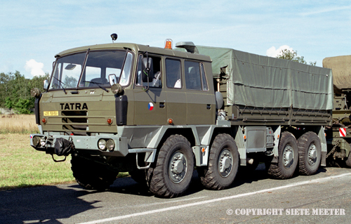 Tatra T-815  8x8  490-6005     Hradec-Kralove  31-08-2002