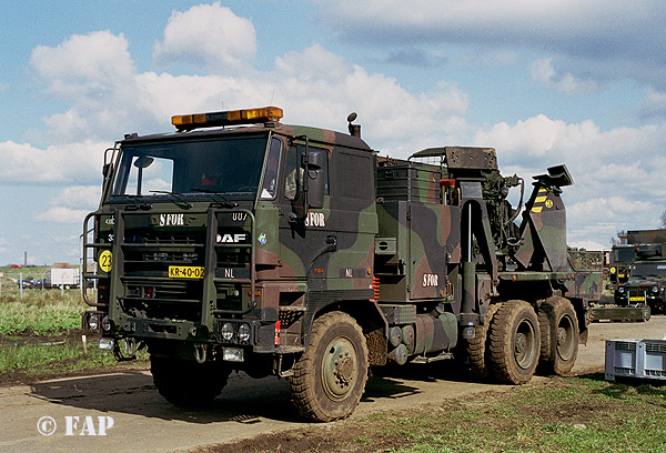DAF YBZ-3300  007  (Kr4002)   42 Bat. Bizon Preparation 2. Steenwijk  24-03-2002
