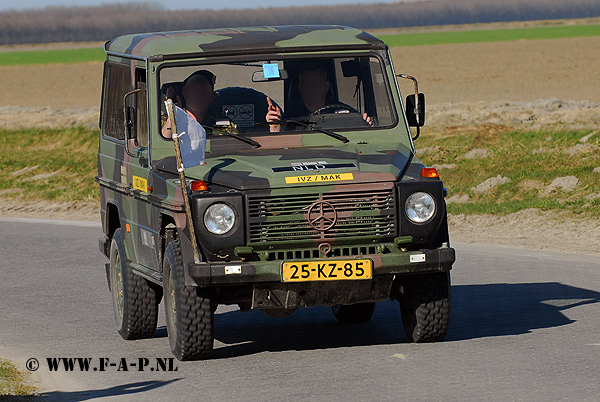 Mercedes Benz GD290  25-KZ-85   Marnerwaard 22-03-2011