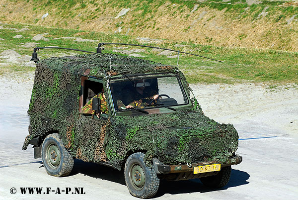 Mercedes Benz GD290  30-KZ-16   Marnerwaard 22-03-2011