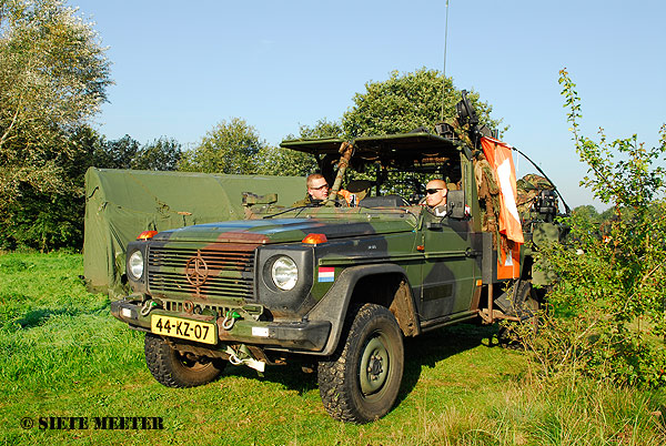 44kz07 Mercedes Benz 290 GD Softtop    Hoogeveensevaart