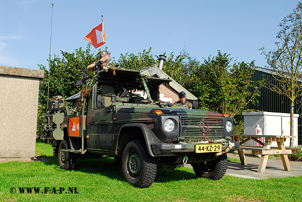 44-kz-29 Mercedes Benz 290 GD Softtop    Hoogeveensevaart