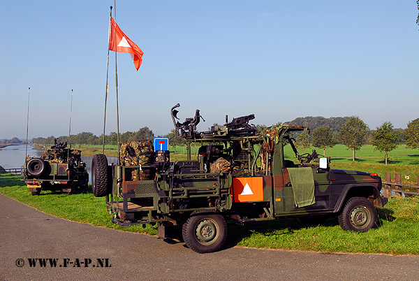 44-kz-29 Mercedes Benz 290 GD Softtop    Hoogeveensevaart