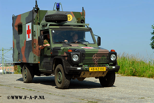 Mercedes 290-GB  48-KZ-00   Steenwijk   02-06-09 
