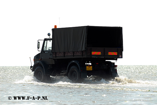 Mercedes 1550L Unimog  LM-1860      Vlieland  04-08-2011