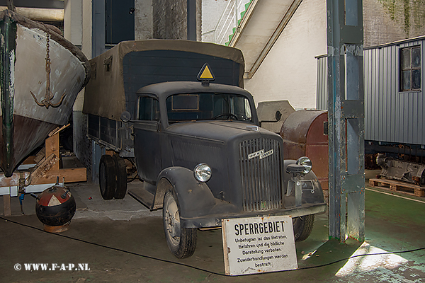 Opel Blitz - Fahrzeuge-der-Wehrmacht. Juterbog Altes Lager 15-04-2018