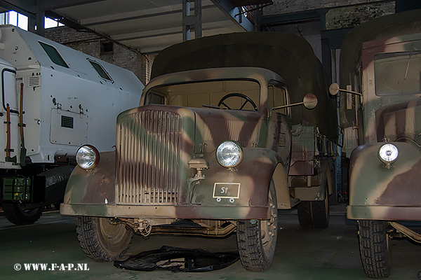 Opel Blitz - Fahrzeuge-der-Wehrmacht. Juterbog Altes Lager 15-04-2018